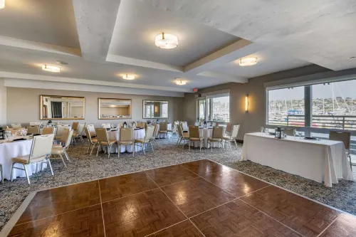Best Western Plus Island Palms Hotel & Marina Dining Photos