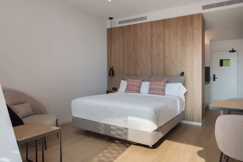 Tembo Barcelona Camere Photos