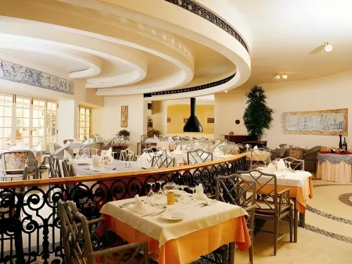 Balaia Golf Village Dining Photos