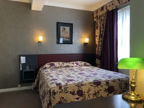 Mitre House Hotel Photos