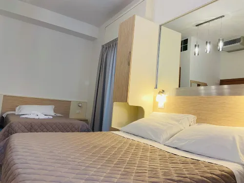 Hotel Butterfly Wellness & Spa Kamar Photos