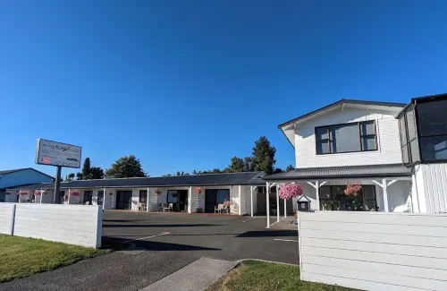 Ashbrook Motel Taupo Featured Photos