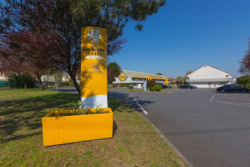 Première Classe Chantilly Sud Luzarches À proximité de l'hôtel Photos