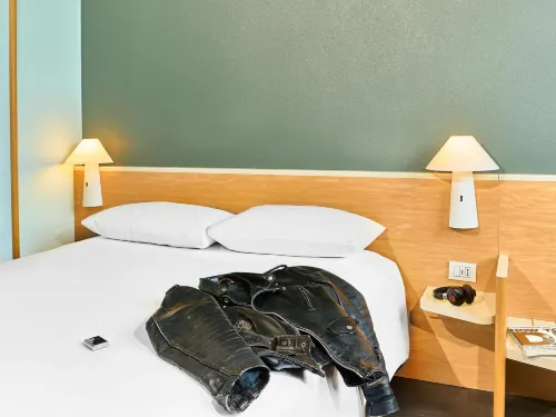 Ibis Firenze Prato Est Rooms Photos