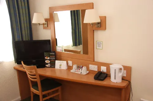 Campanile Milton Keynes - Fenny Stratford Rooms Photos