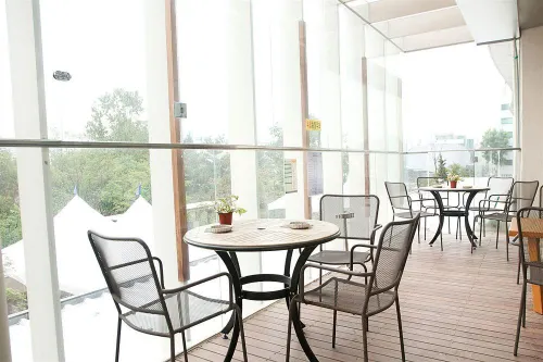 The Riverside Hotel Ristorazione Photos