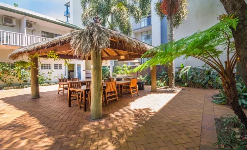 Coral Tree Inn Esterni Photos