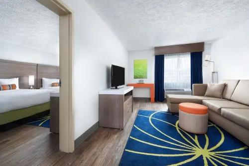 Hotel Indigo Cleveland-Beachwood Rooms Photos