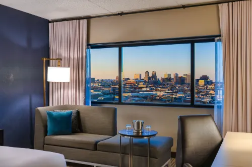 DoubleTree by Hilton Hotel Newark Airport Photos