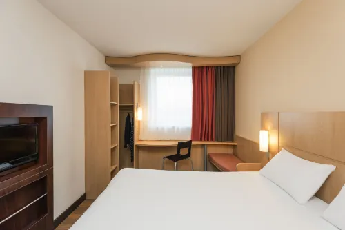 Ibis Lille Centre Gares Rooms Photos