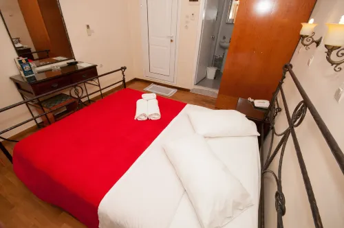 Cecil Hotel Rooms Photos