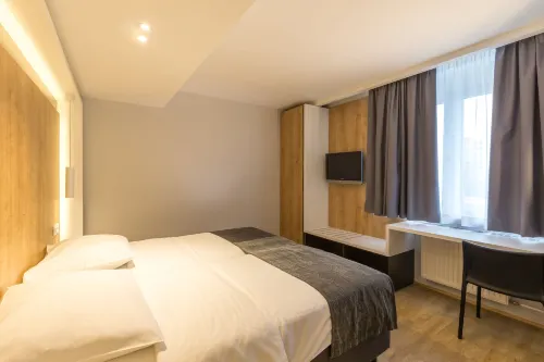 M Hotel Ljubljana Phòng Photos
