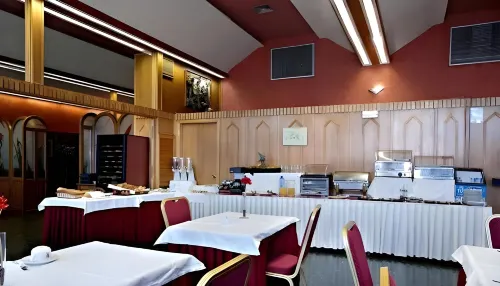 Spirit Hotel Ciudad de Burgos Restauration Photos