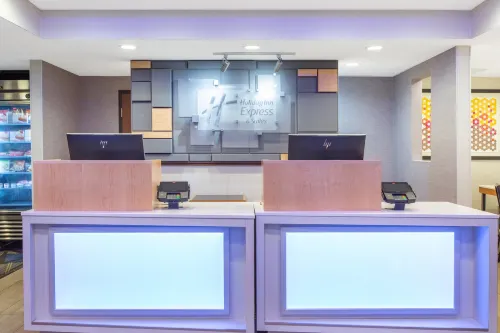 Holiday Inn Express & Suites Bishop Public Areas Photos
