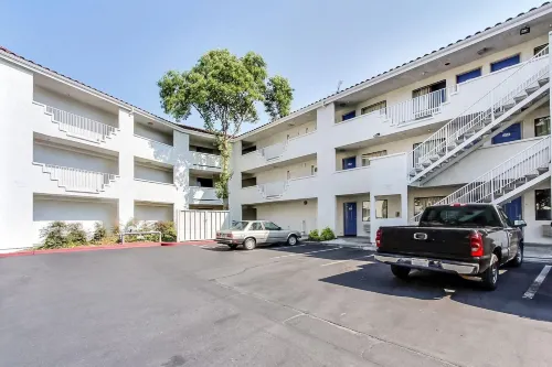 Motel 6 Sunnyvale, CA - North Exterior Photos