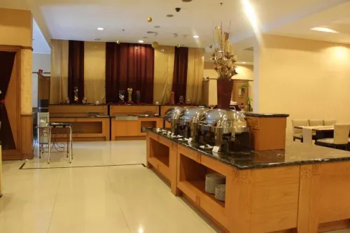 Galeri Ciumbuleuit Family & Business Hotel Ristorazione Photos