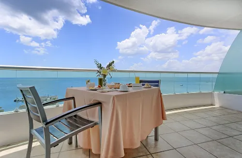 Holiday Inn Campeche Ristorazione Photos