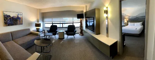 Calgary Marriott Downtown Hotel Rooms Photos