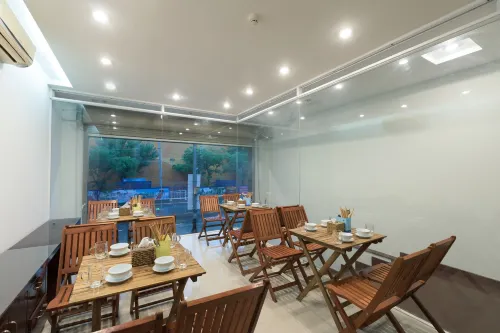 Vitalis Riverside Hotel Restauration Photos