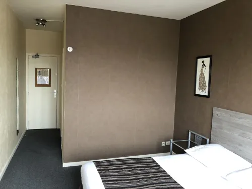 Adonis Lyon Est Hôtel Artys Photos