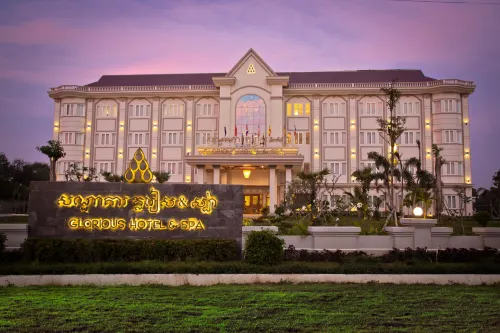 Glorious Hotel & Spa Exterior Photos