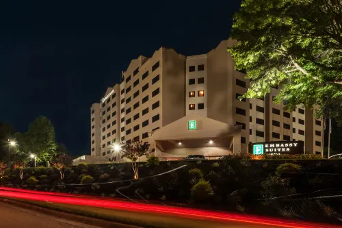 Embassy Suites by Hilton Raleigh Crabtree Esterni Photos
