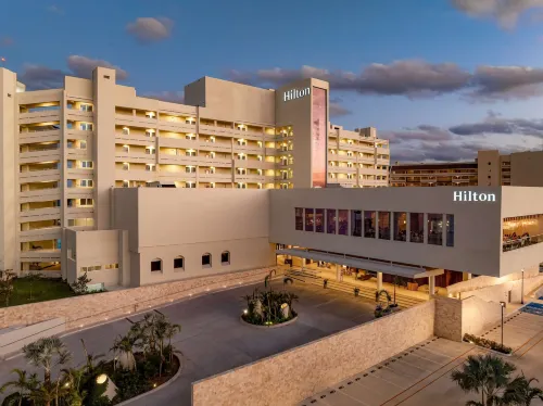 Hilton Cancun Mar Caribe All-Inclusive Resort Exterior Photos