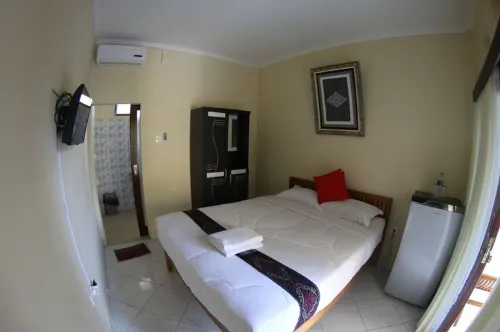 Sari Buana Bed & Breakfast Photos