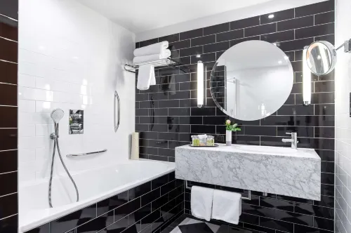 Hilton London Wembley Rooms Photos