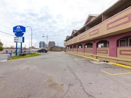 Canadas Best Value Inn Chinook Station Near Hotel Photos