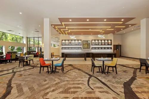 DoubleTree by Hilton Whittier Los Angeles Restauration Photos