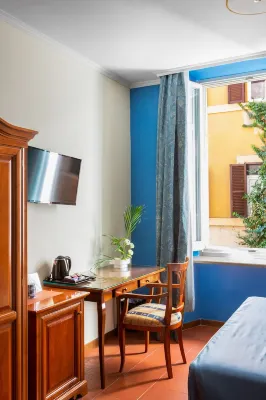 Hotel Piazza di Spagna Zimmer Photos