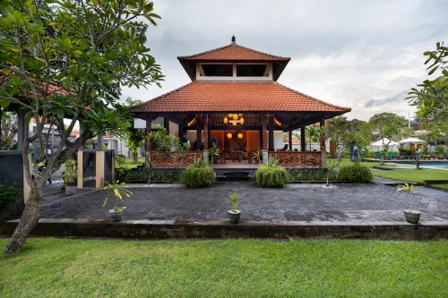 Kusuma Resort Seminyak Exterior Photos