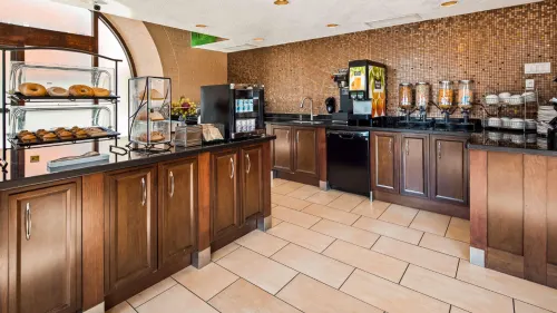 Super 8 by Wyndham Abbotsford BC Dining Photos