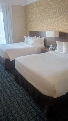 Fairfield Inn & Suites Detroit Troy Rooms Photos