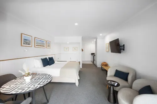 Mariners Cove Waterfront Motel and Apartments Rooms Photos