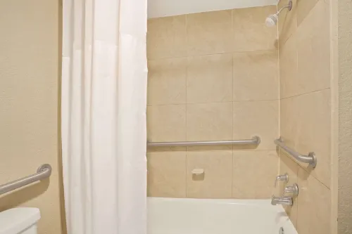 Days Inn by Wyndham Orlando Airport Florida Mall Camere Photos
