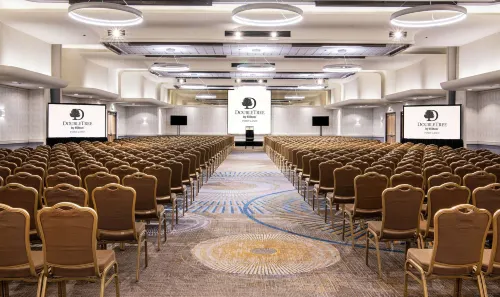DoubleTree by Hilton Portland, or Business Facilities Photos
