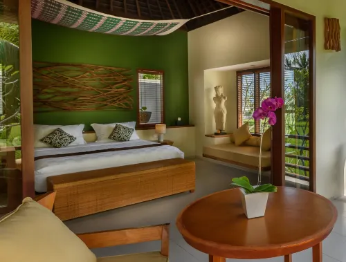 Villa Sabandari Photos