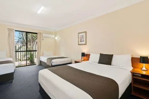 Econo Lodge Waterford Rooms Photos