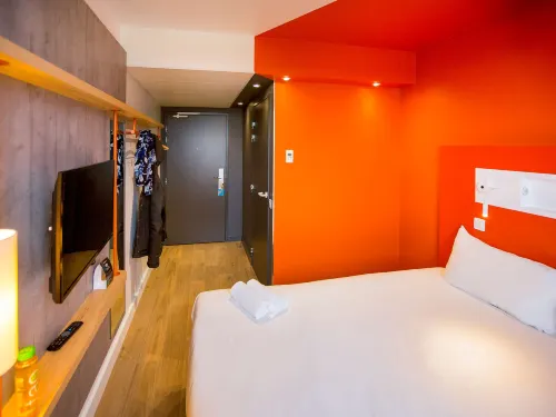 Ibis Budget Beauvais Aeroport Camere Photos