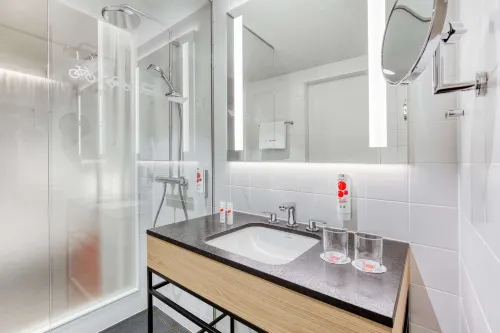 IntercityHotel Hannover Hauptbahnhof Ost Zimmer Photos
