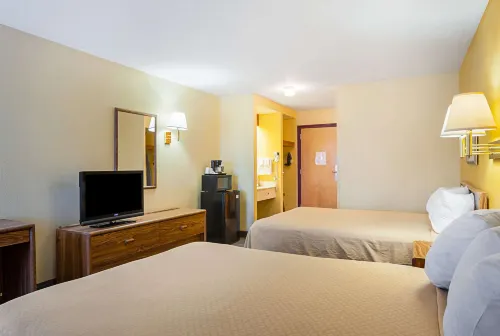 Rodeway Inn & Suites Photos