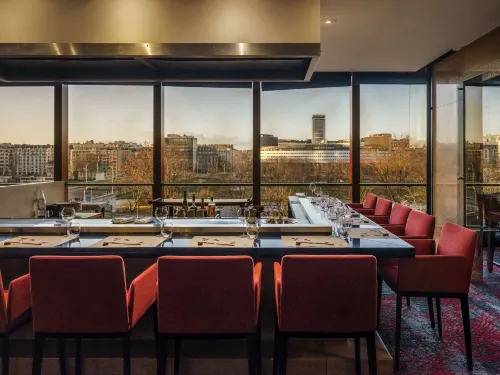 Novotel Paris Centre Tour Eiffel Business Photos