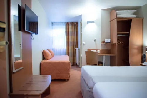 Hôtel Kyriad Rennes Nord Chambres Photos