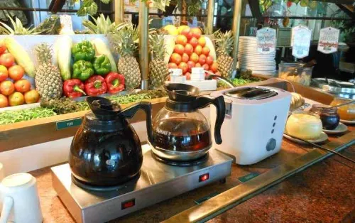 Business Hotel Tomang Restauration Photos