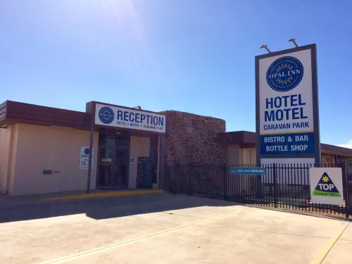 Opal Inn Hotel, Motel, Caravan Park Extérieur Photos