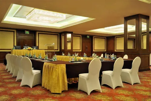 Safir Hotel Cairo Business Facilities Photos