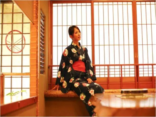 Sennennoyu Koman Aree comuni Photos