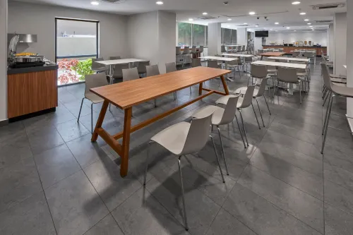 City Express by Marriott Merida Restauration Photos